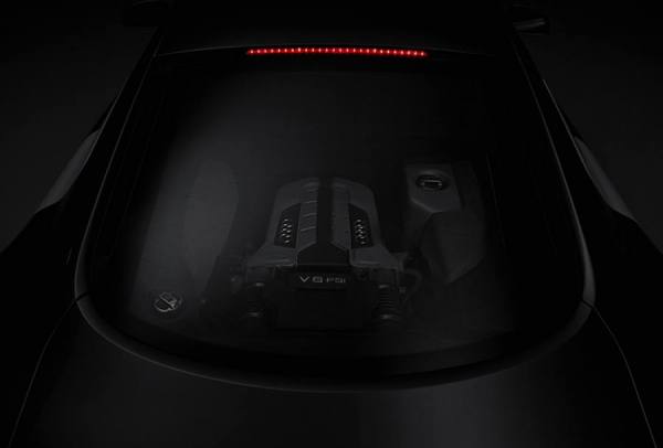 Photograph Bogdan Jablonski Audi R8 on One Eyeland